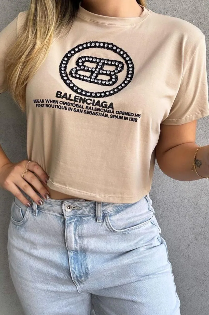 Camiseta Crop Estilo Balenciaga con Pedrería